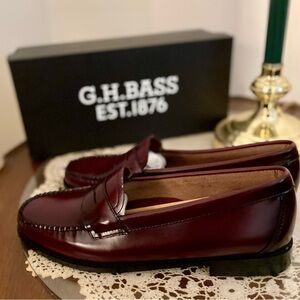 G.H.Bass Weejun’s, classic Penny Loafers in Wine, size 9.5 NWT